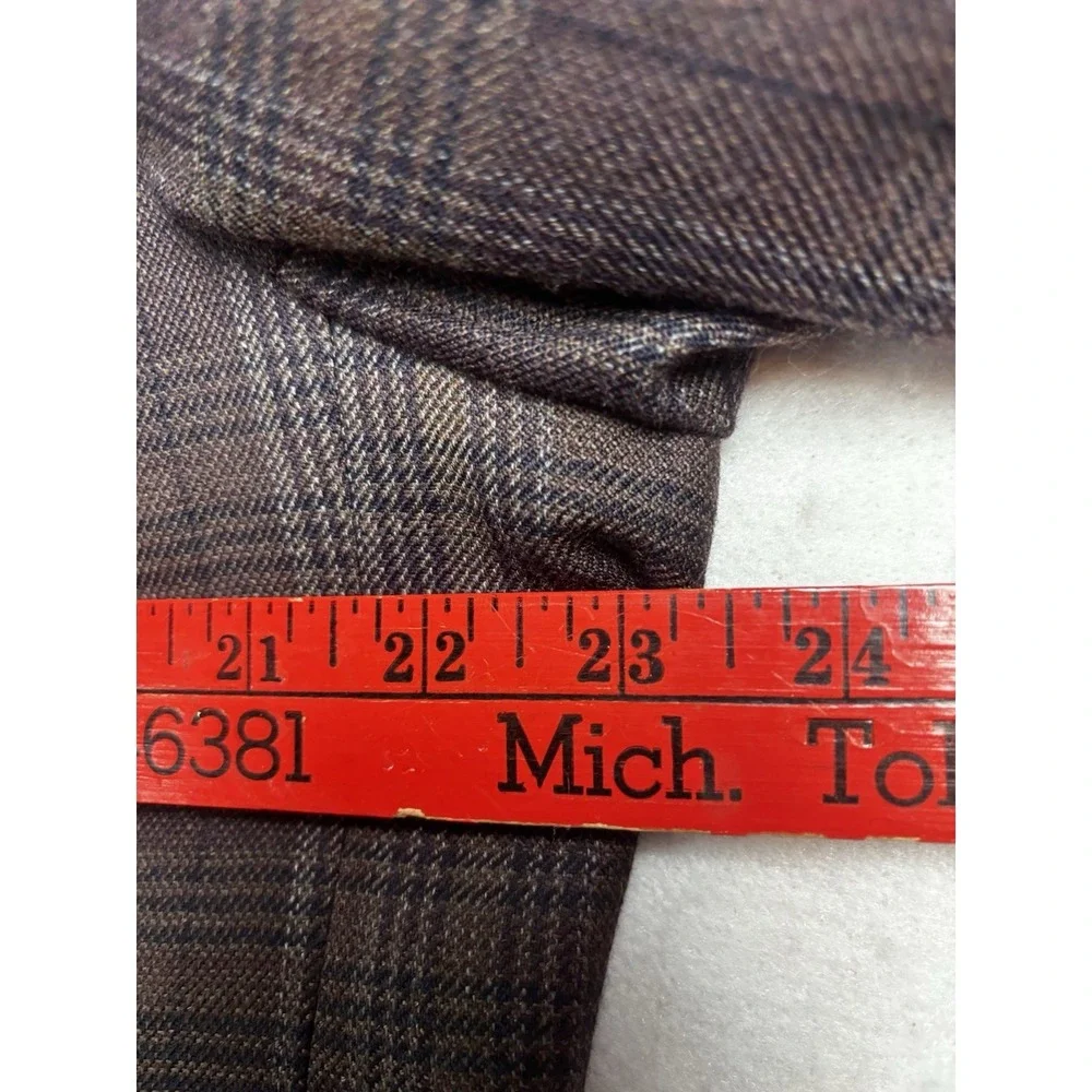 Tallia Mens 46R Plaid Sport Coat Wool Jacket  Brown 2 Button Notch Lapel - Picture 12 of 16